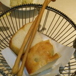 VIA Brianza - グリッシーニとフォカッチャ