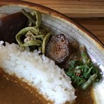 Osusowakeyasainoresutorammatsubara - ダムカレー（山菜の煮物）
