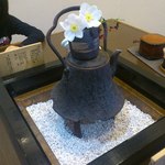 うどん処 杉 - 【2011年11月】囲炉裏のあるテーブルあり。