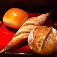 ラトリエ ドゥ ジョエル・ロブション - パンはもちろん、食べたいままに♬