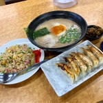 ラーメンセンター 筑紫野本店 - よくばりセット