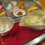 吉乃寿司 - 素敵な酒器で