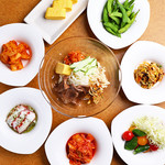 あじびる 花心 - 【人気の秘密は…実はこれかも？】
季節変わりのフードビュッフェが全てのコースで楽しめます！