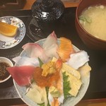 博多寿し - 海鮮丼ランチ