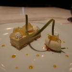 グランド ダイア - レア焼きなベイクドチーズケーキに日向みかん