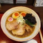 麺屋 むどう - 特製魚介しょうゆラーメン(1玉、1030円)