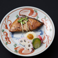 【平日限定】昼懐石〝百花繚乱〟 (ひゃっかりょうらん） 