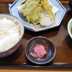 天ころ - 季節の野菜天ぷら定食\750