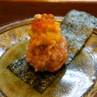 鮨かしわ - うにとトロの軍艦