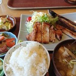 八海山みんなの社員食堂 - 