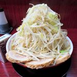 トンキーメン - ラーメン豚入り（野菜マシマシ）880円