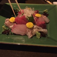 銀座あしべ - 刺身盛合せ(赤身、間八、真鯛)