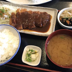 Tsuruya - 味噌カツ定食
