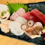 酒肴晴 - 刺し盛り５点