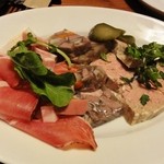 イモコダイニング - パテと生ハムなど