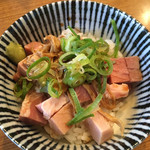 荒町商店中華そば ふじやま - 〆の肉飯200えん