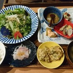 青空食堂 - 一汁六菜定食