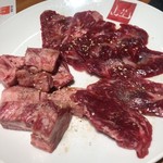 炭火焼肉 四谷山星 - 