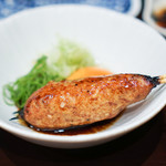 鳥田中 - 鶏つくね焼き、 日本一玉子の卵黄添え