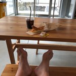 ビトウィーン ザ ブレッド - まったり