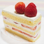 パティスリー ラブリコチエ - ガトーフレーズ