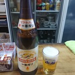 伊勢屋酒店 - 瓶ビール大。