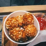 オーガニック バーガー キッチン - ナゲット！衣にお米のようなものがあり面白い食感