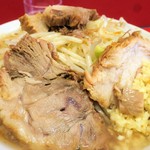 ラーメン二郎 - 豚