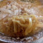 磨きの町のラーメン屋 味我駆 - 背脂チャーシューメンの麺
