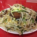 けん蔵 - レバ野菜炒め 670円