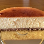 季節のケーキとお菓子 菓子工房 理香 - 濃厚なチーズケーキ（4号）…税込1620円