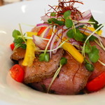 ブック&カフェ こ・らっしぇ - ローストビーフ丼