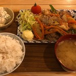 IPPON食堂 - 鶏のしょうが焼定  ※ライスお代わり自由が素敵！！