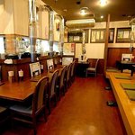 Ikedaya - 店内のカウンタ＆テーブル＆座席