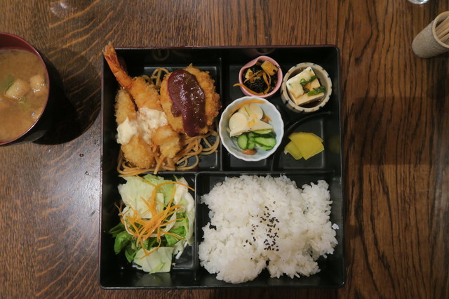 ボントン 京都河原町 定食 食堂 食べログ