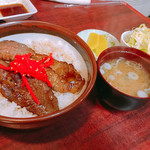 味楽苑 - カルビ丼 1300円