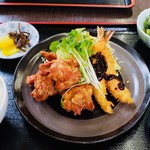 Kyoufuu Udon Hachiya - ミックスフライ定食