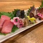 わらび - 旬のお刺身盛り合わせヾ(*´∀、｀*)ﾉ¥1693円･:*+.:+