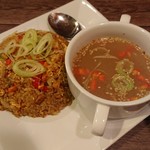 ラーメン居酒屋 ポカラ - カレーチャーハン