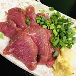 特選馬肉刺身