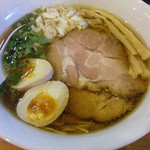 麺屋 菜々兵衛 - 醤油＋味玉