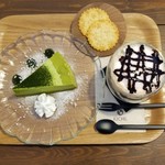 Stand cafe KICHI - 選べるケーキ(宇治抹茶と豆乳のチーズケーキ+カフェモカ)