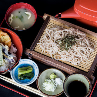 手打そば・天ぷら いいだや_2