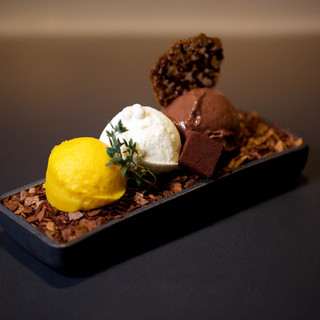 パフェ、珈琲、酒、佐藤_0