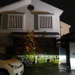 博多もつ鍋 やま中 - 入り口は小さいですが・・