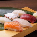 Sushi Izakaya Mangetsu - 寿司握り単品