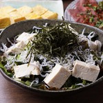 Sushi Izakaya Mangetsu - ｺｰｽ:しらすと豆富のサラダ
