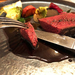 Restaurant Cinq - 5.蝦夷鹿ロースのロティール 蒸し野菜