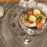 Restaurant Cinq - 6.キャラメルアイス 洋梨コンポート　マロンクリーム 苺 クランブル