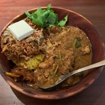 ケニック カレー - ケニックカレー＋ほうれん草とカマンベールチーズのカレー